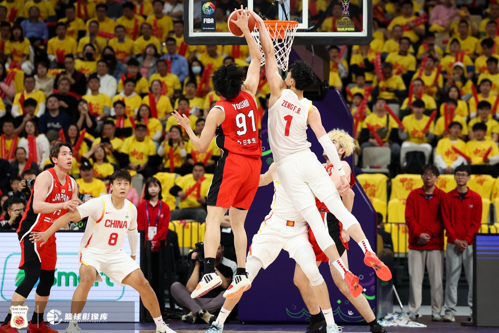 中國男籃內(nèi)外開花 曾凡博攻防一體在線 中國大勝日本42分！